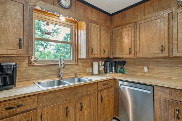 6631 Maplewood, Gilmer, TX 75645