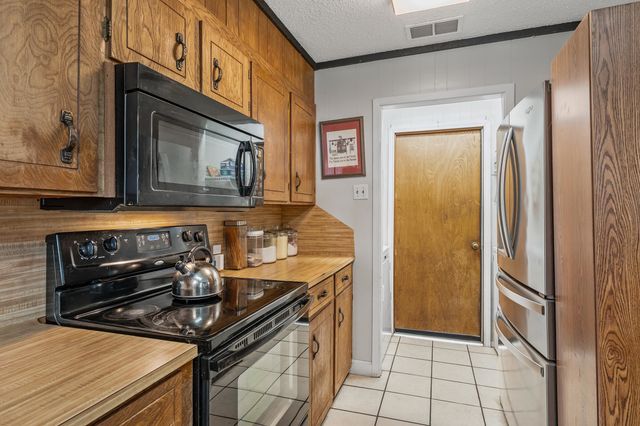 6631 Maplewood, Gilmer, TX 75645