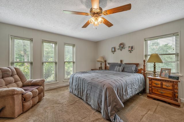 6631 Maplewood, Gilmer, TX 75645