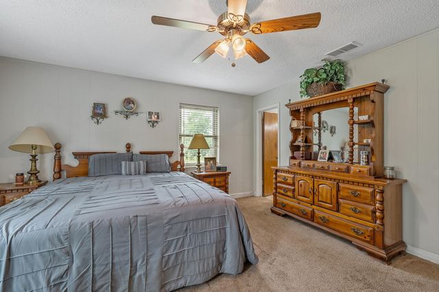 6631 Maplewood, Gilmer, TX 75645