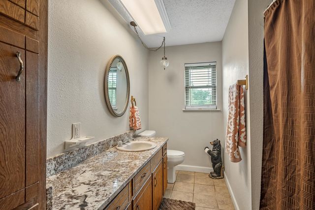 6631 Maplewood, Gilmer, TX 75645