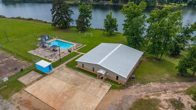 6631 Maplewood, Gilmer, TX 75645