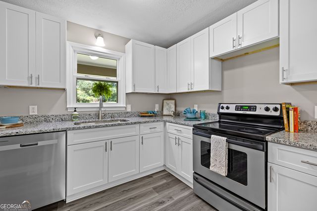 114 Paddle Wheel Drive, Lagrange, GA 30240