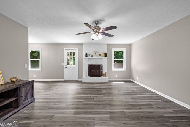114 Paddle Wheel Drive, Lagrange, GA 30240