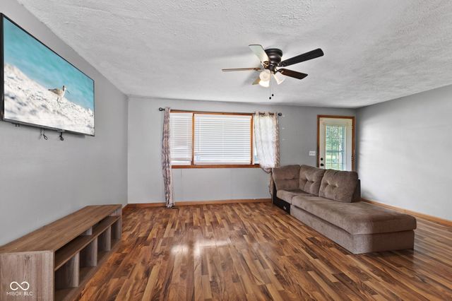 700 Shady Lane, Crawfordsville, IN 47933