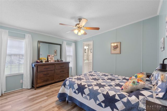 136 South Point, Fairborn, OH 45324
