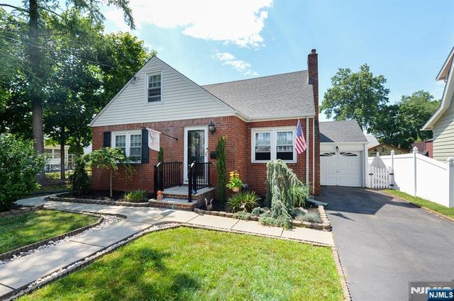 65 E Linden Avenue, Dumont, NJ 07628