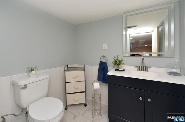 65 E Linden Avenue, Dumont, NJ 07628