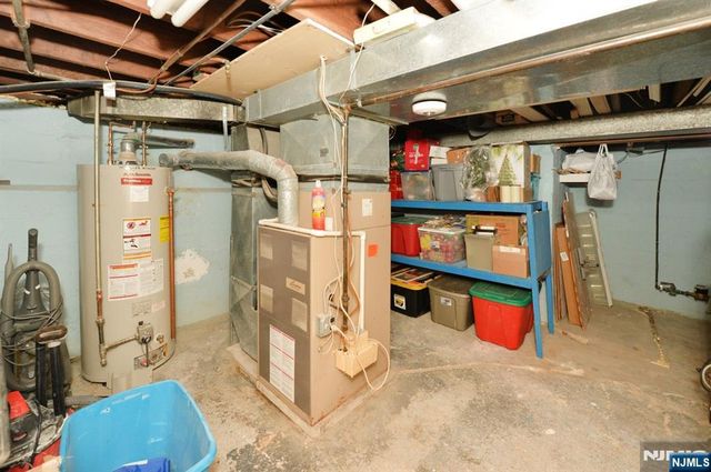 65 E Linden Avenue, Dumont, NJ 07628