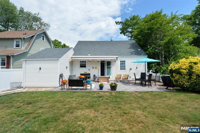 65 E Linden Avenue, Dumont, NJ 07628