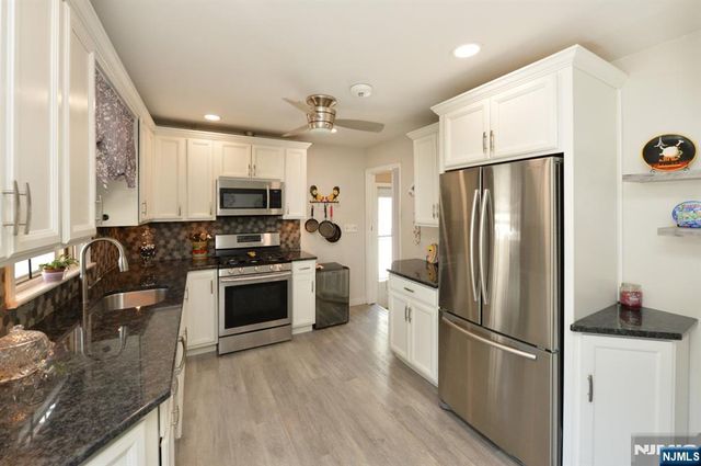 65 E Linden Avenue, Dumont, NJ 07628