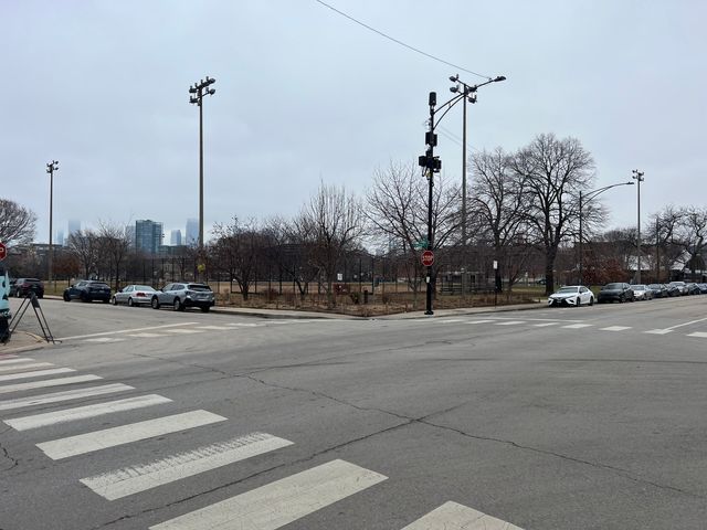 1400 W Chestnut Street 1, Chicago, IL 60642