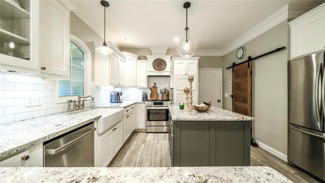 99 Oakland Court, Tallapoosa, GA 30176