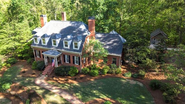 99 Oakland Court, Tallapoosa, GA 30176