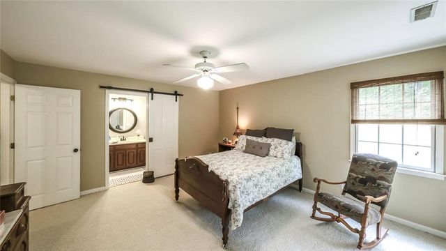 99 Oakland Court, Tallapoosa, GA 30176