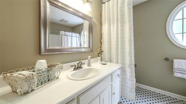 99 Oakland Court, Tallapoosa, GA 30176