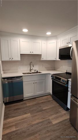 609 Chisholm LN, Suffolk, VA 23434