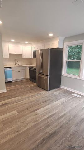 609 Chisholm LN, Suffolk, VA 23434