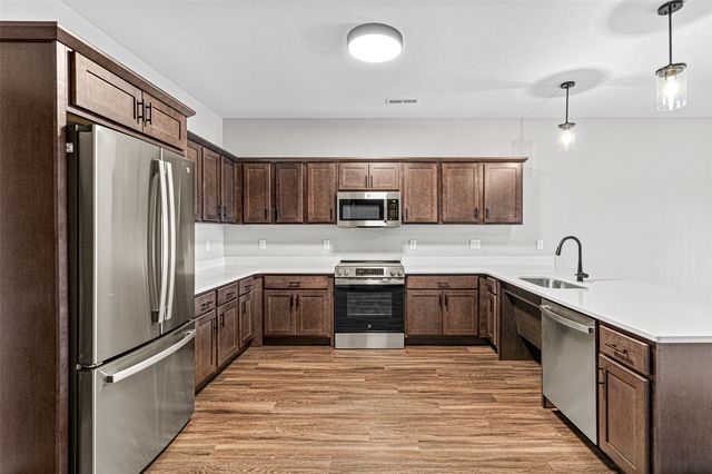 2877 Spring Rose Circle 111, Coralville, IA 52241