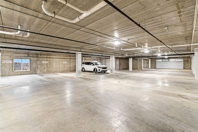 2877 Spring Rose Circle 111, Coralville, IA 52241