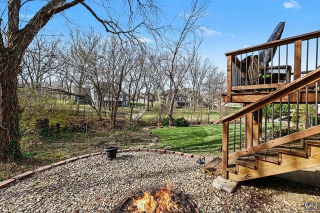 6033 SW 39th ST, Topeka, KS 66610