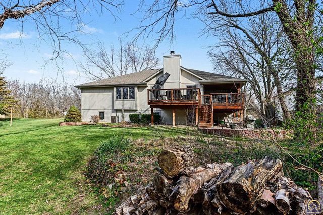 6033 SW 39th ST, Topeka, KS 66610