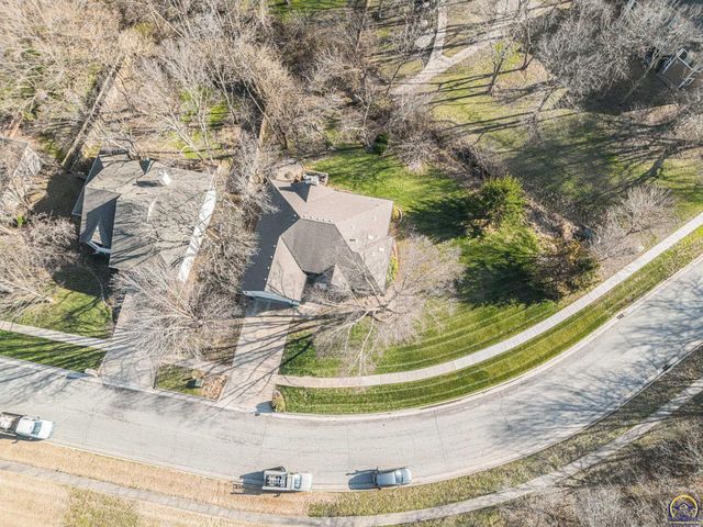 6033 SW 39th ST, Topeka, KS 66610