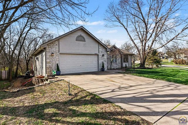 6033 SW 39th ST, Topeka, KS 66610