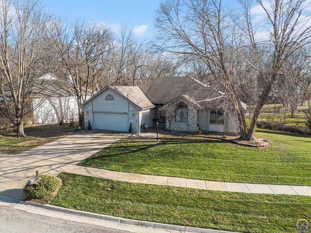 6033 SW 39th ST, Topeka, KS 66610