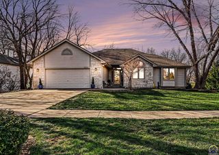 6033 SW 39th ST, Topeka, KS 66610