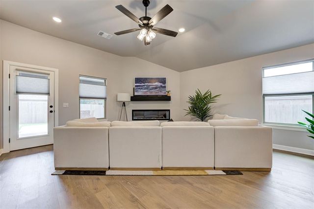 324 Megan Court, Blanchard, OK 73010