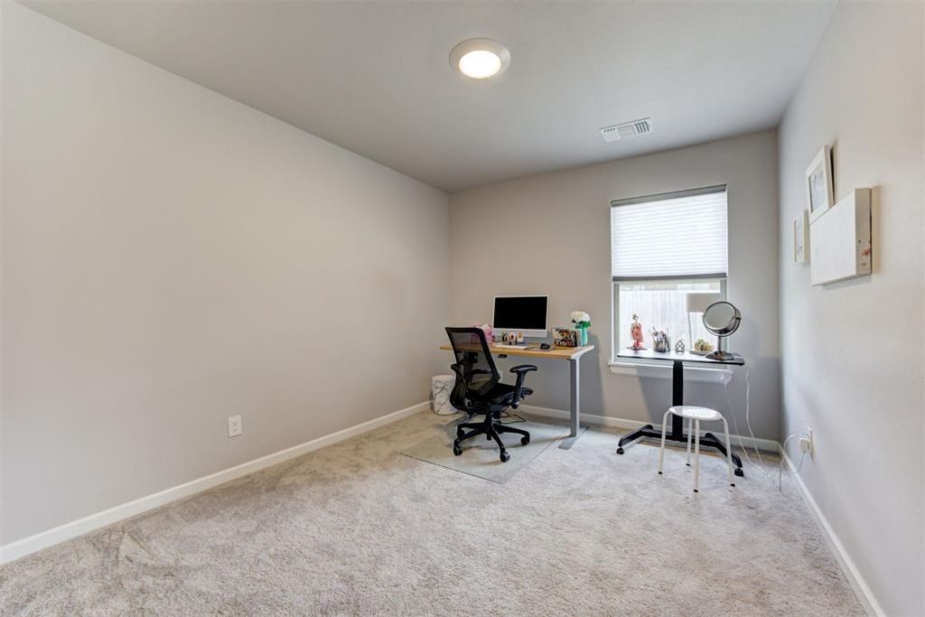 Image 34 of property listing at 324 Megan Court, Blanchard, OK 73010