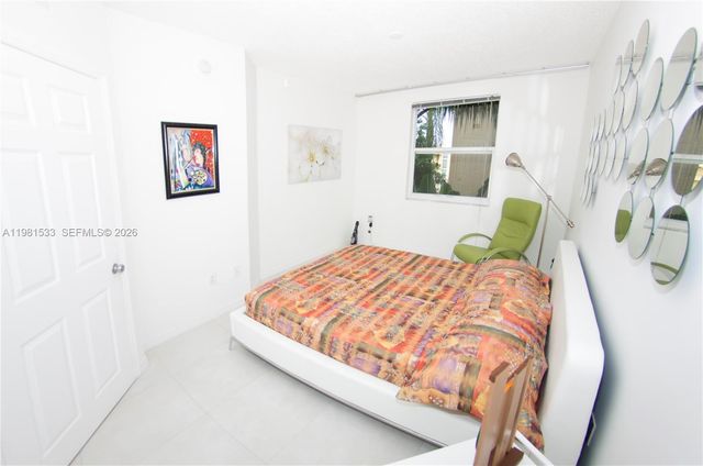 17145 N Bay Rd 4402, Sunny Isles Beach, FL 33160