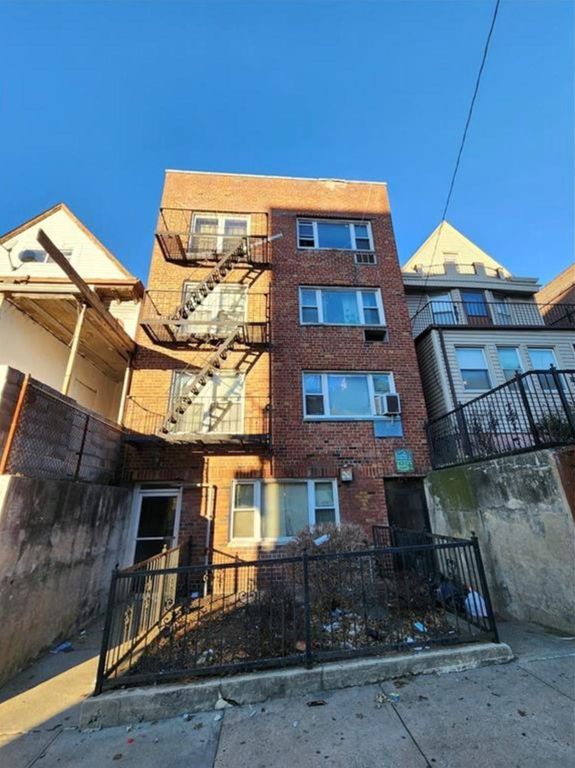635 E 233rd Street, Bronx, NY 10466