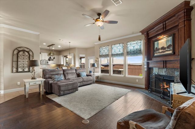 633 Stevenson Drive, Fate, TX 75087