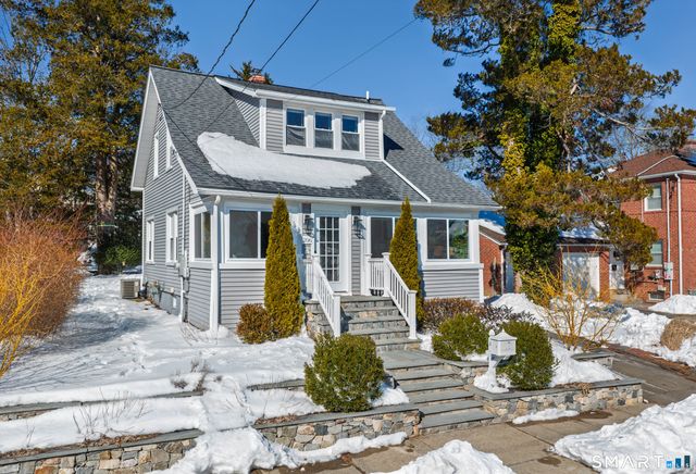 206 Highland Avenue, West Haven, CT 06516