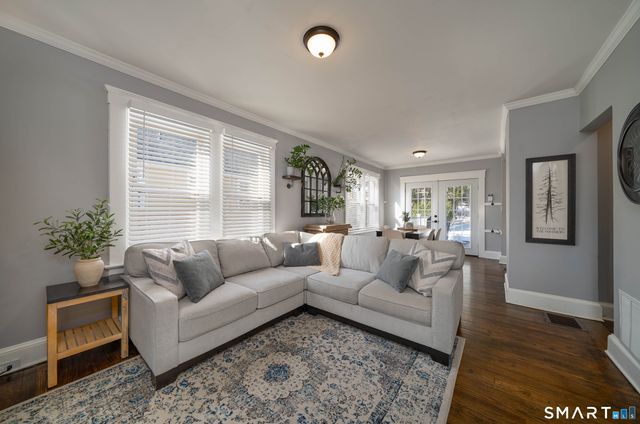 206 Highland Avenue, West Haven, CT 06516