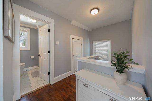 206 Highland Avenue, West Haven, CT 06516