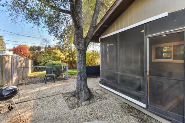 7320 Douglas Blvd, Granite Bay, CA 95746