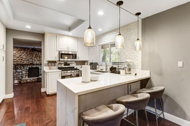 7320 Douglas Blvd, Granite Bay, CA 95746