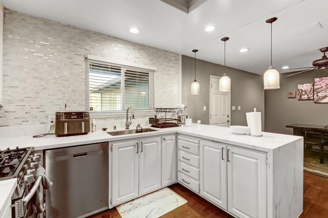 7320 Douglas Blvd, Granite Bay, CA 95746