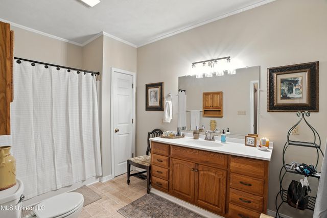 2159 Oakdale Road, Mccomb, MS 39648