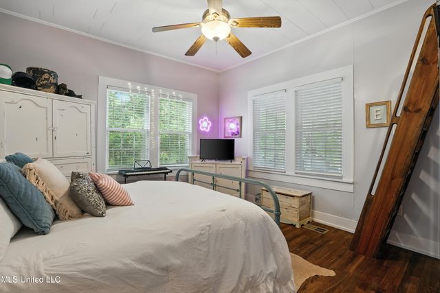2159 Oakdale Road, Mccomb, MS 39648