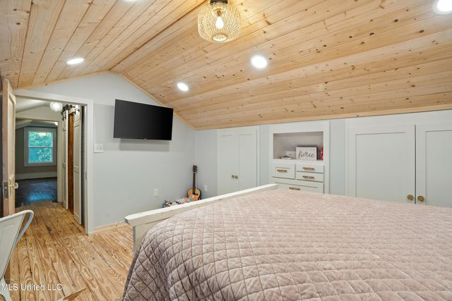 2159 Oakdale Road, Mccomb, MS 39648