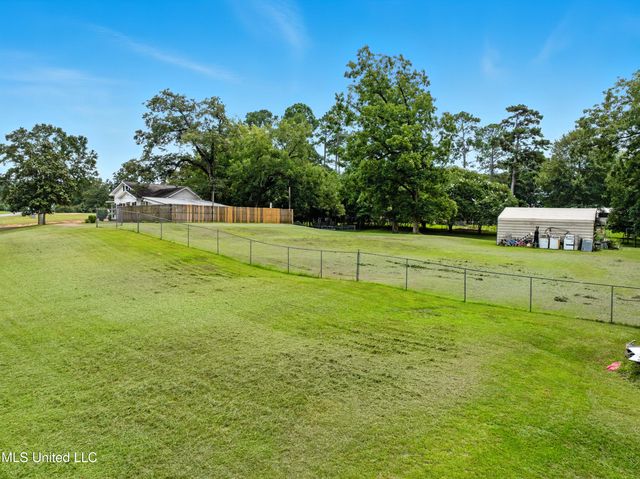 2159 Oakdale Road, Mccomb, MS 39648