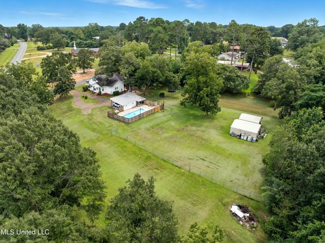 2159 Oakdale Road, Mccomb, MS 39648