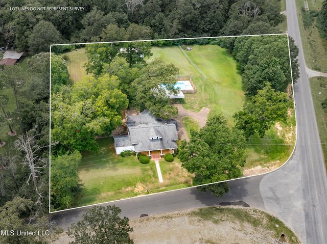 2159 Oakdale Road, Mccomb, MS 39648