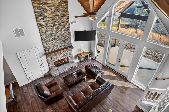 28 Mountaintown Overlook, Ellijay, GA 30540