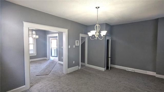 421 Hardesty Avenue, Kansas City, MO 64124