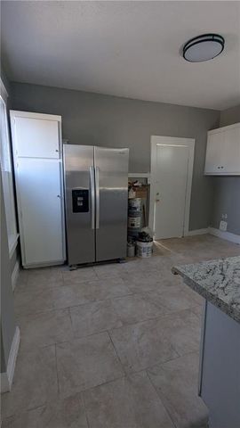 421 Hardesty Avenue, Kansas City, MO 64124